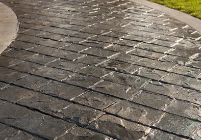 Presentamos la solución definitiva para reparar hormigón impreso